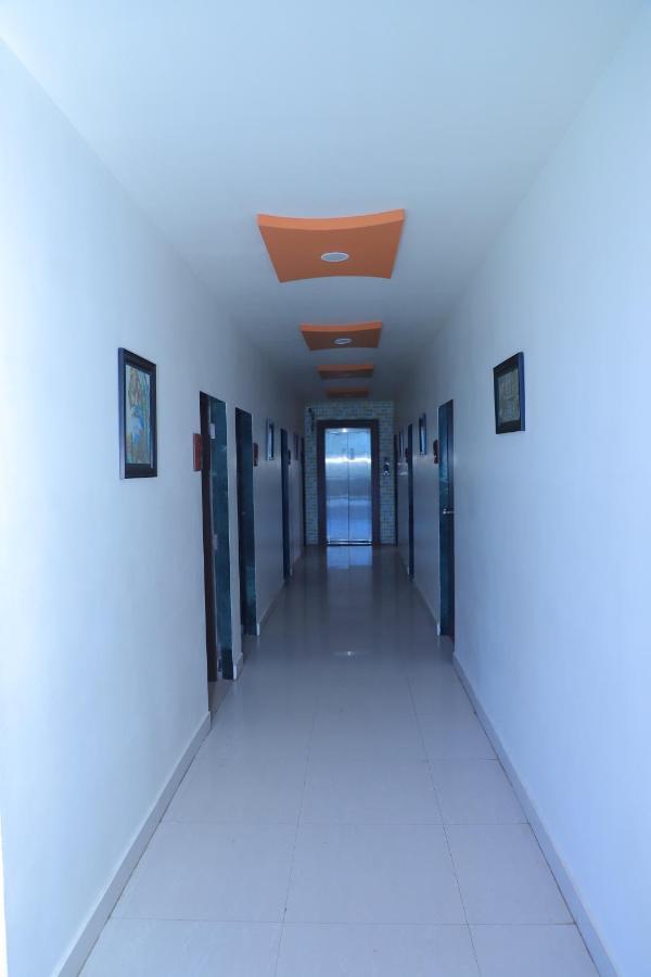 Hotel Dreamlnd Somnath Bagian luar foto